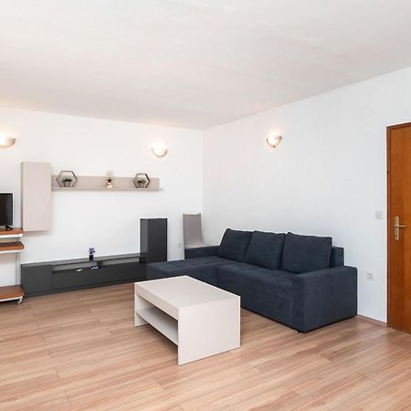 Apartment Ljuba Primošten Kültér fotó